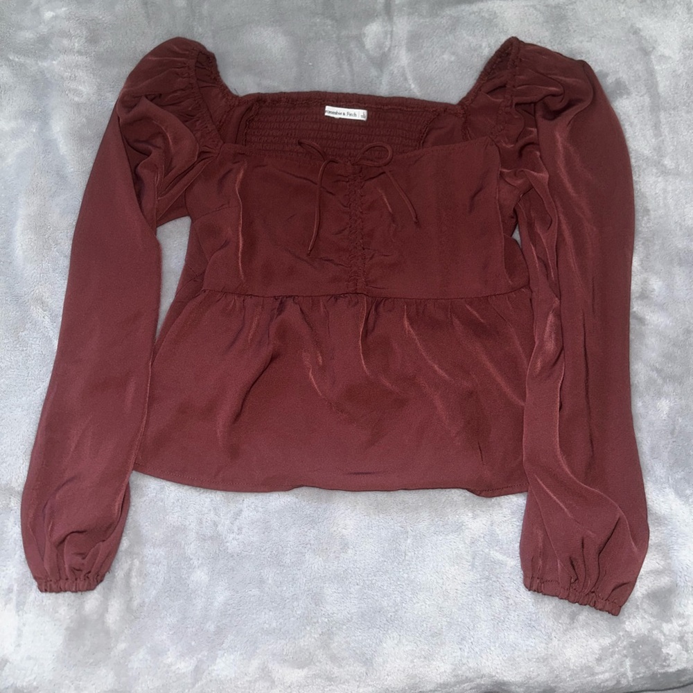 Abercrombie & Fitch Long Sleeve Cinched Front Puff Sleeve Top
